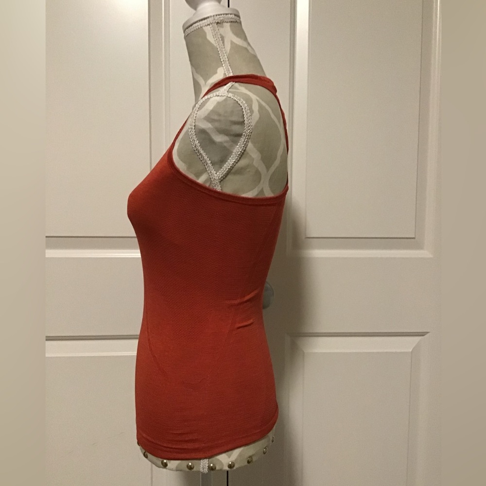 Lululemon Swiftly Tank / Racerback - Picture 3 of 3